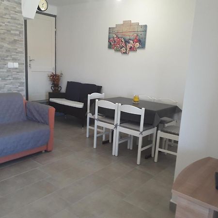 Apartmani Roza Lopar Phòng bức ảnh