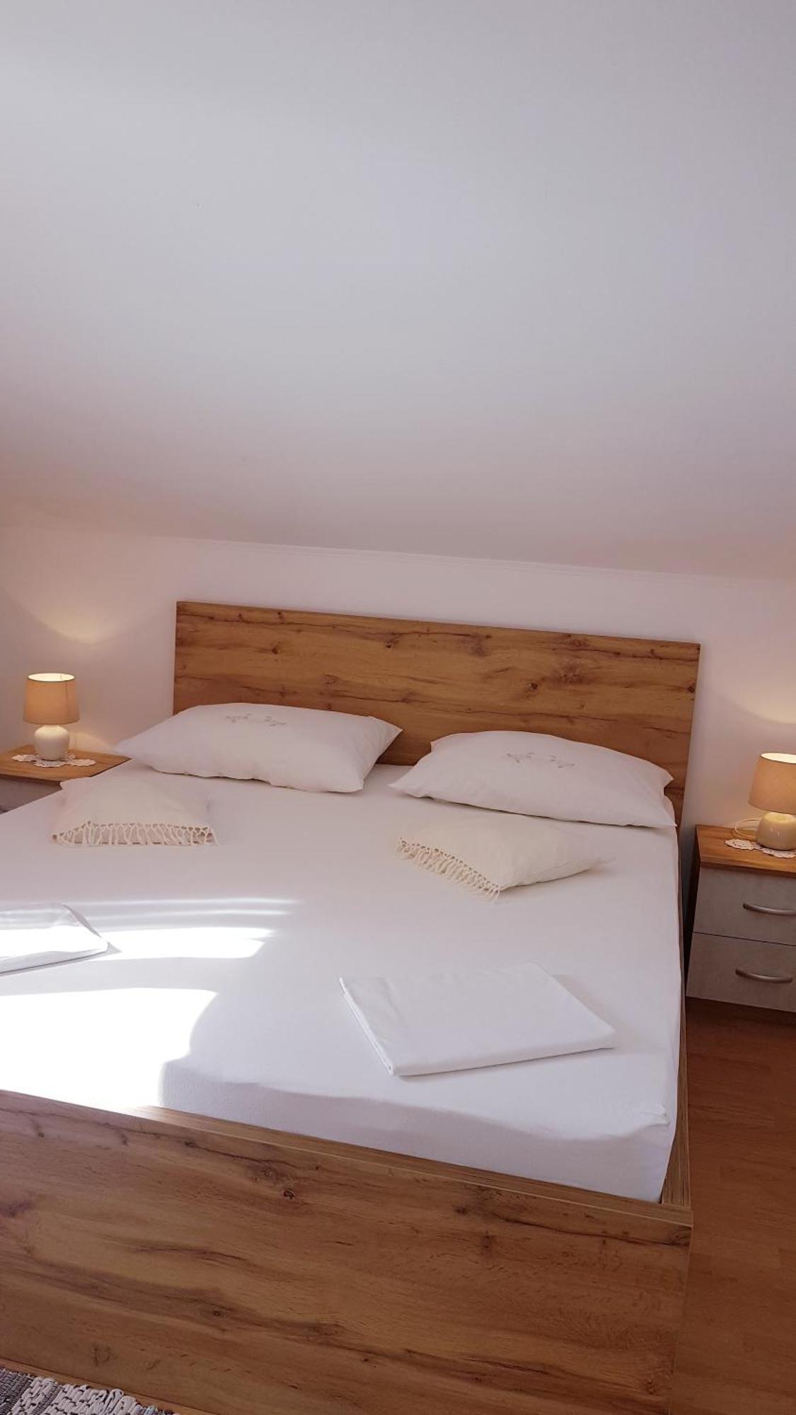 Apartmani Roza Lopar Ngoại thất bức ảnh